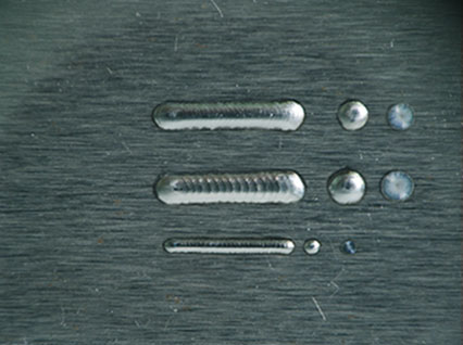 <a href='http://www.iqinshuo.cn/product/3.htm' class='text_a'>模具激光焊機(jī)</a>修復(fù)鏡面模具效果